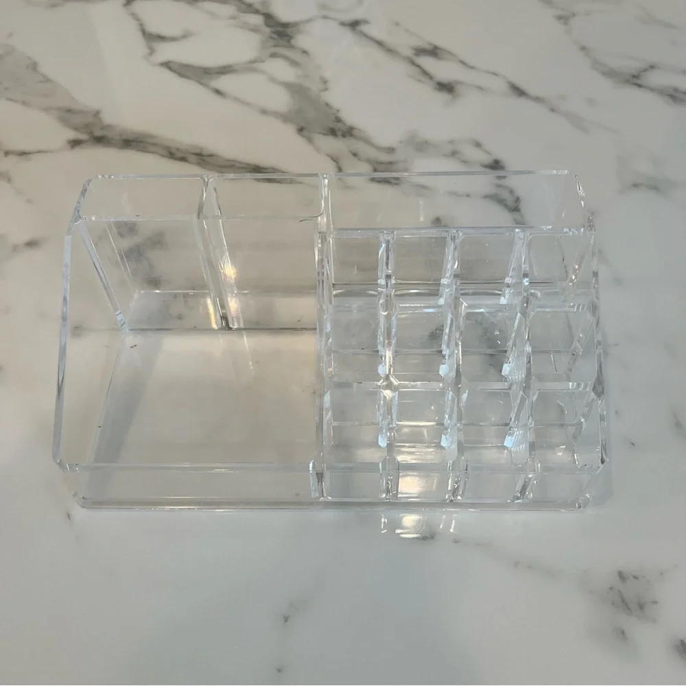 ⛱️Clear Acrylic Vanity Makeup Organizer - OS